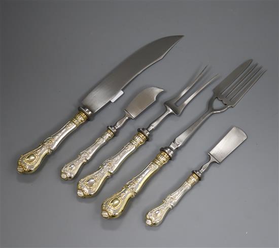 An 800 silver handled continental fish server set